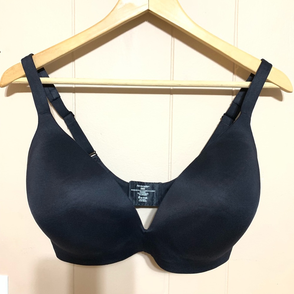 AMBRIELLE Black T-shirt Bra Size 38D